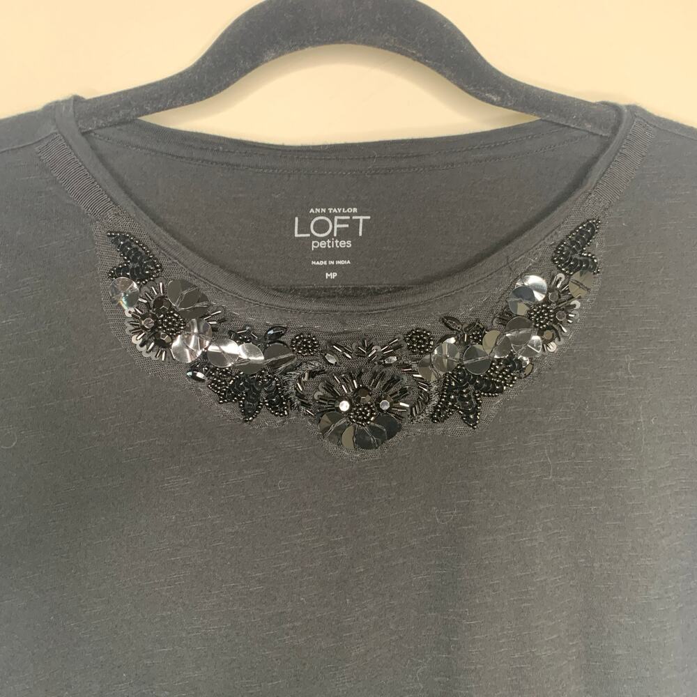 LOFT Black T Shirt Embellished Sequin Bead Front Detail Sz Medium Petite